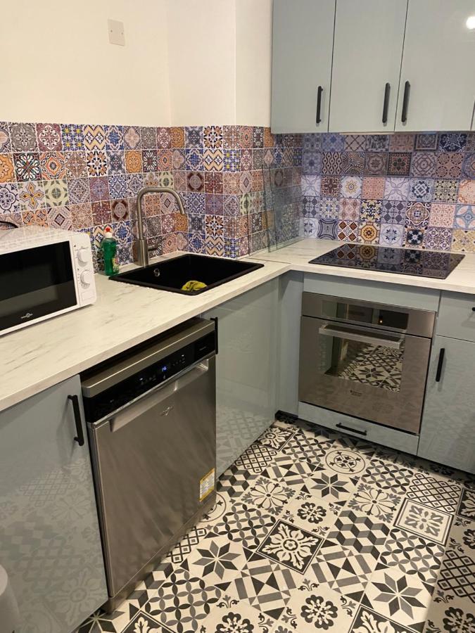 5 Pieces Av Petite Place Parking Proche Zenith Et Cite Sciences Villette Pantin Εξωτερικό φωτογραφία